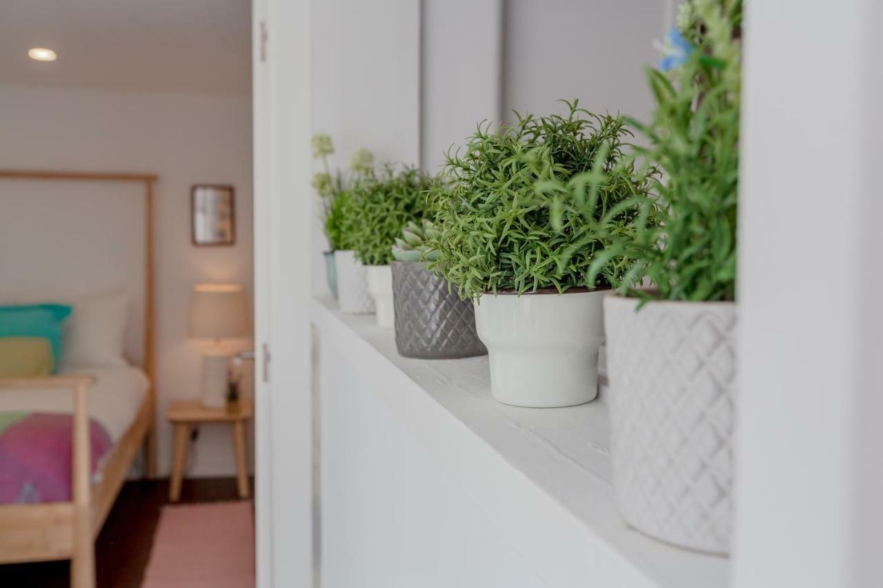Sunny Apartment With Patio, By Timecooler Lisboa Eksteriør billede
