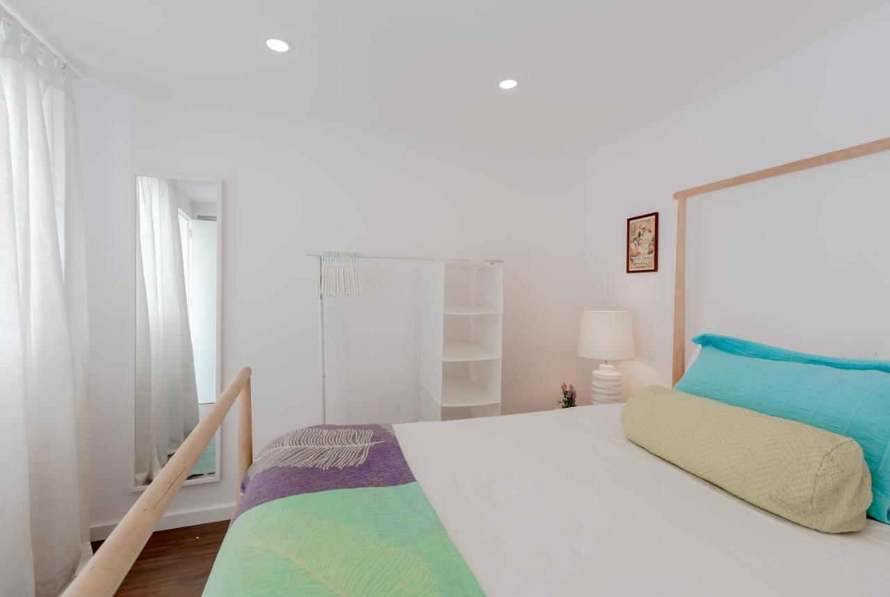 Sunny Apartment With Patio, By Timecooler Lisboa Eksteriør billede